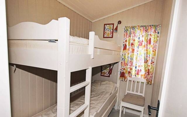 7 Person Holiday Home In Aseral