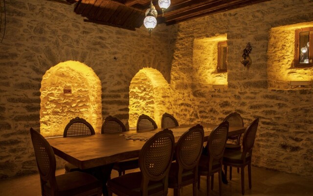 Saffronia 1900 Boutique Hotel