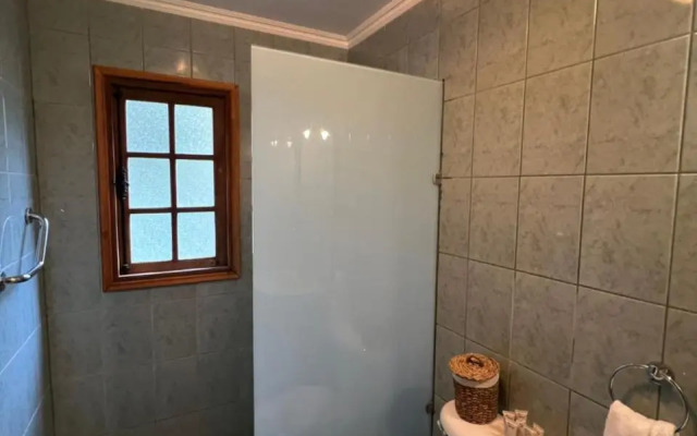 Patagonia Baker Lodge