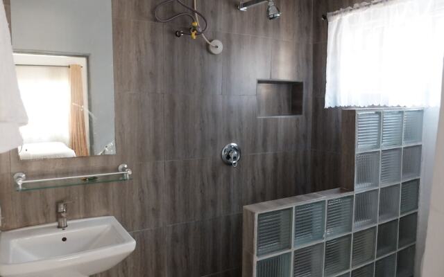 Bjorne Suites