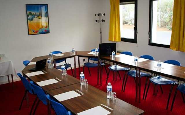 Hotel The Originals Tours Sud (ex P'tit-Dej Hotel)