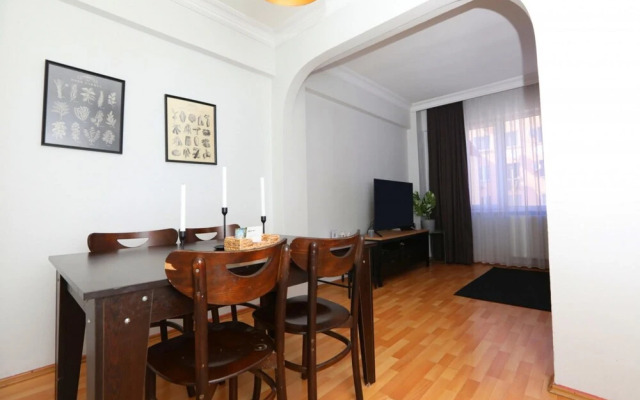 Stylish and Convenient Apartment in Sisli