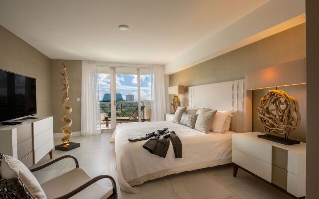 Ivory On The Bay