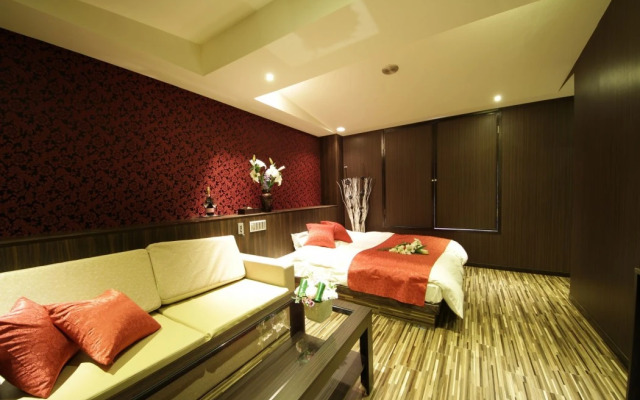 MINT Premium - Adult Only