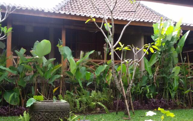 Khayangan Resort Villa