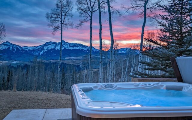 Grand Vista by Exceptional Stays