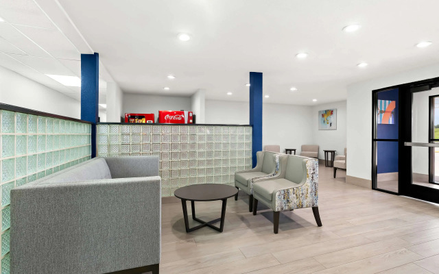 Surestay By Best Western Groves