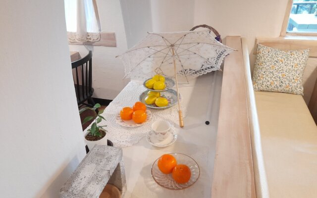 Lime Orange Vill Pension