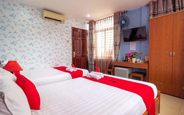 RedDoorz Nam Bac Hotel Phan Dang Luu Phu Nhuan