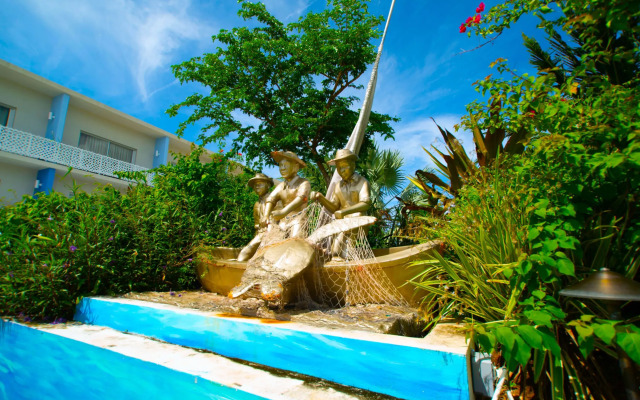 Modern 1BR Apt w Rooftop Pool Onsite Amenities