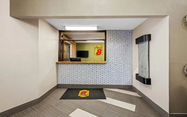 Super 8 by Wyndham Homewood Birmingham Area