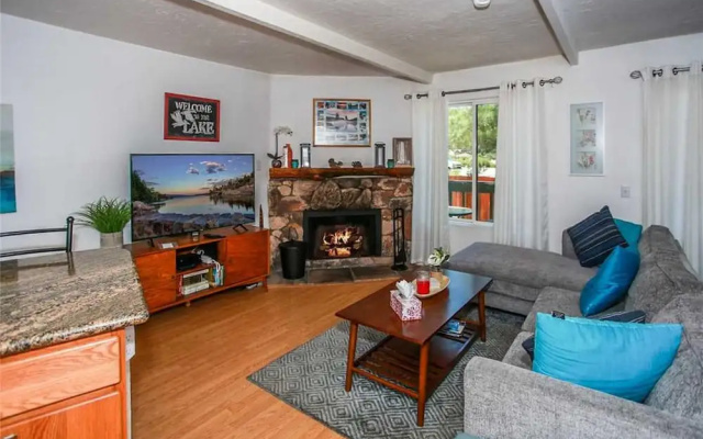 Affordable Lakeview Condo