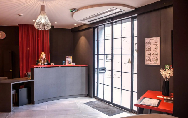Hotel Sixteen Paris Montrouge