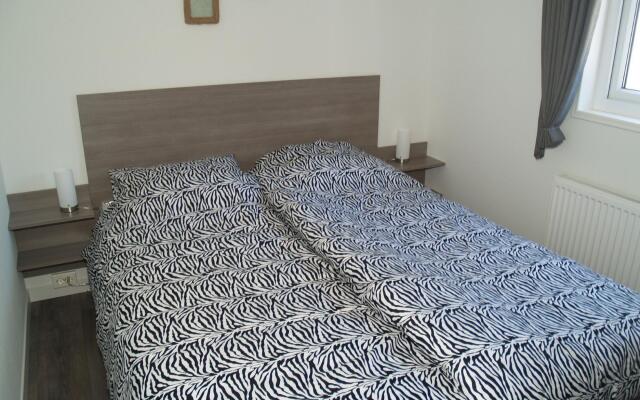 Modern chalet with dishwasher not far from the Biesbosch