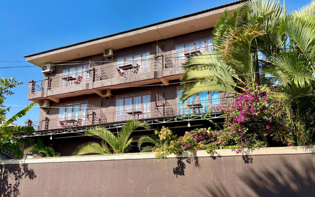 River Dolphin Hotel