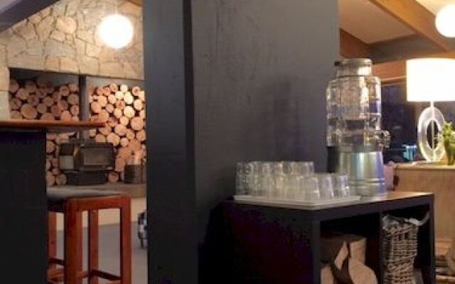 Snowdrift Lodge