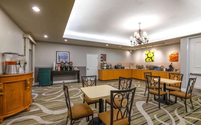 La Quinta Inn & Suites by Wyndham Loveland/Estes Park