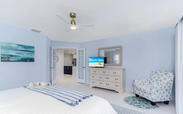 Yellow Pine Duplex Close to Pool & Tennis