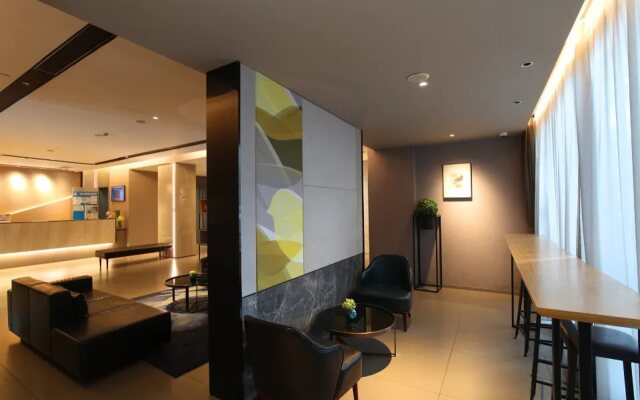 Home Inn Shanghai XuJiaHui