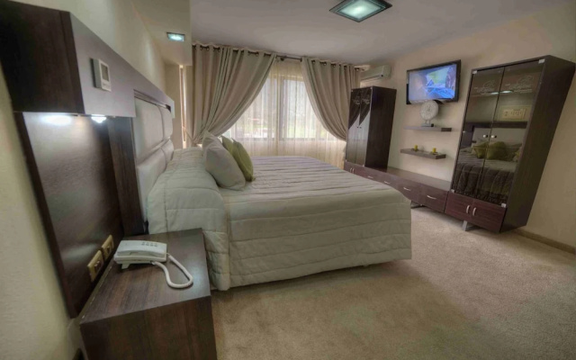 Hotel Regina Resort & Convenciones
