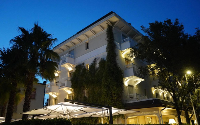 Suite Hotel Maestrale