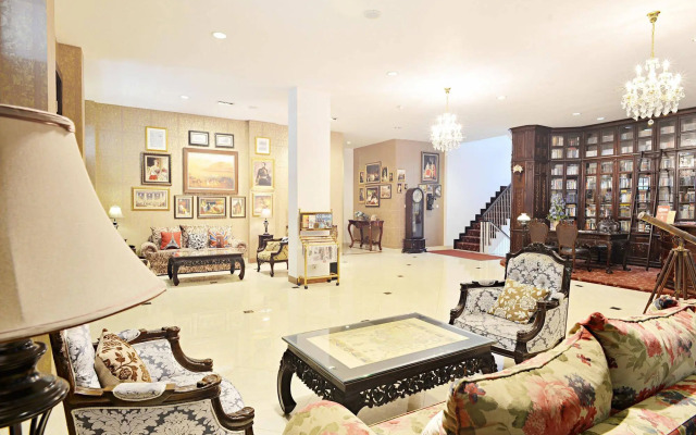 ZEN Rooms Sukaresmi Karang Setra