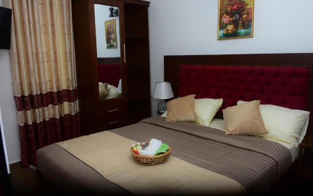 Shinic Holiday Inn