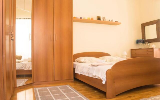 Dolce Vita Old Town Studio