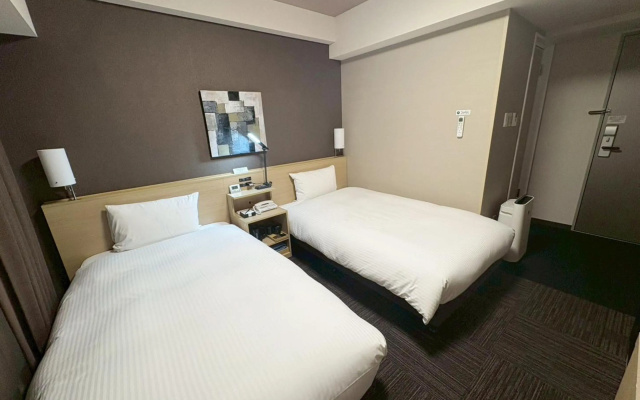 Hotel Route Inn Higashi Hiroshima Saijo Ekimae – Guest Rooms – Higashihiroshima