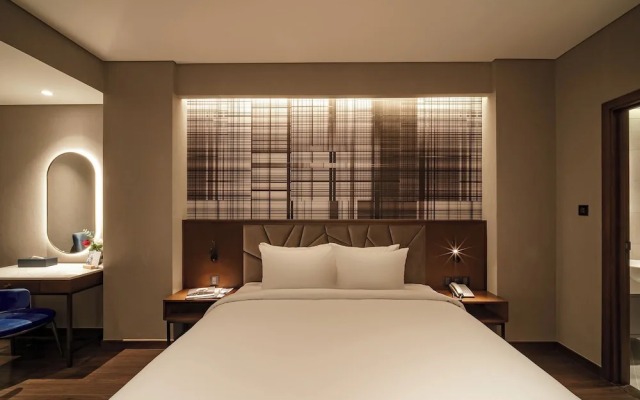 Nhat Ha Lavish Hotel