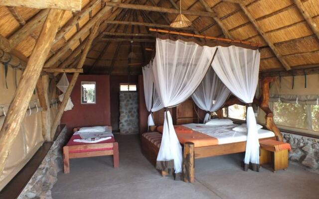 Kabalega Wilderness Lodge