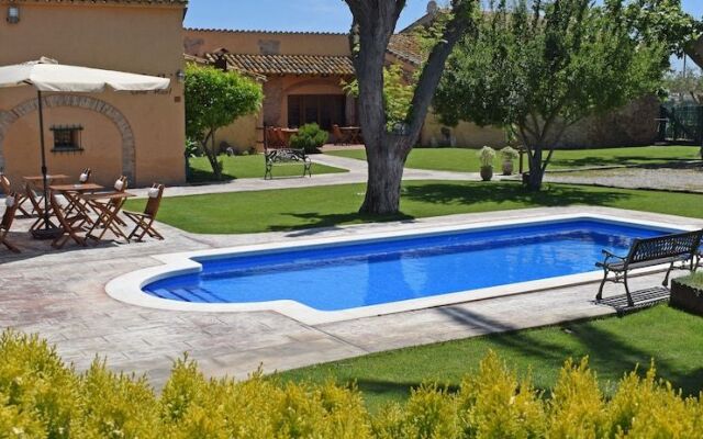 Masia Ca La Caputxeta & Golf