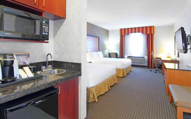 Holiday Inn Express Hotel & Suites Calgary S-Macleod Trail S by IHG