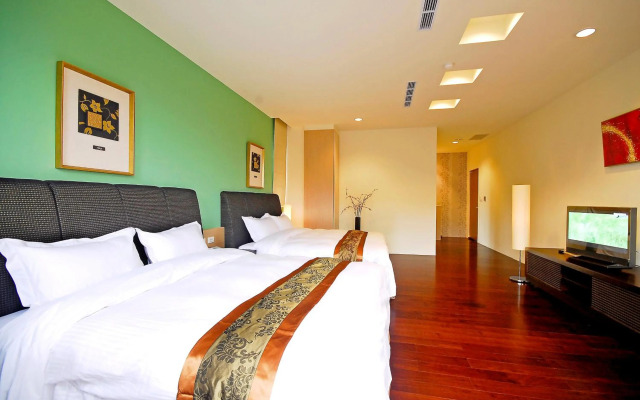 Sun Moon Lake Karuizawa Villa B&B