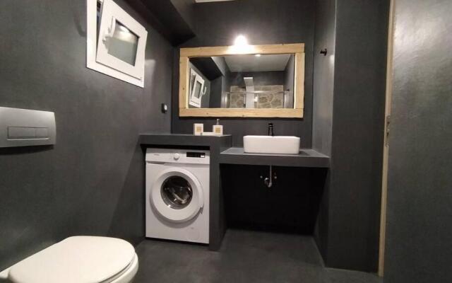 Rock N Sun - Brand new apartment in Ermioni