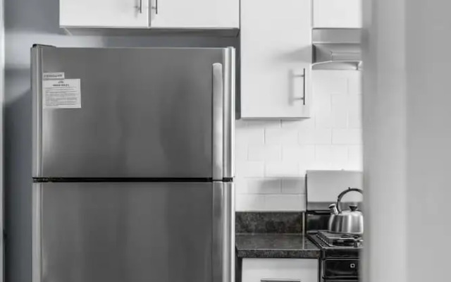 881 Furnished Apartments