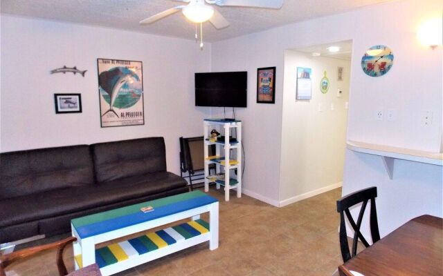 The Cocoanuts 1 Bedroom Condo