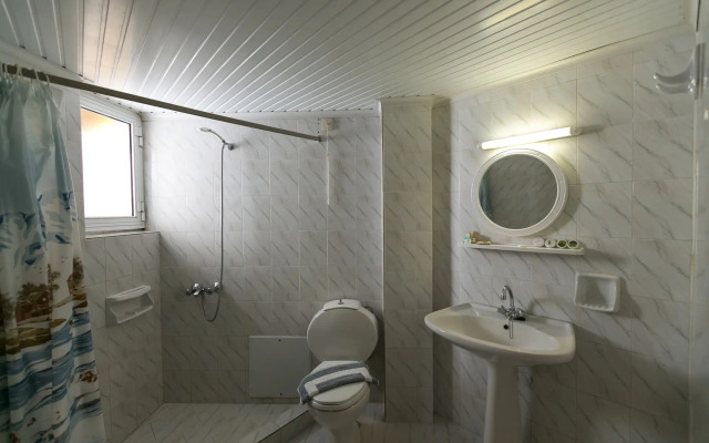 Elotia Hotel