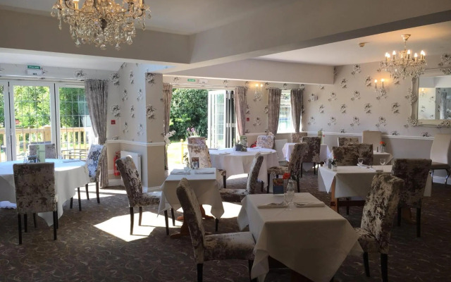 Farnham House Hotel