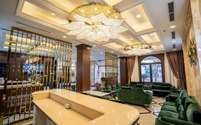 Luxury Hotel