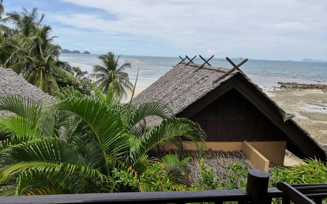 Beyond The Blue Horizon Villa Resort