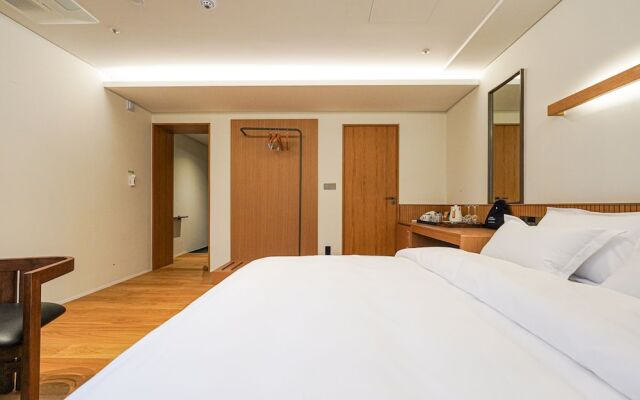 Hotel Ground27