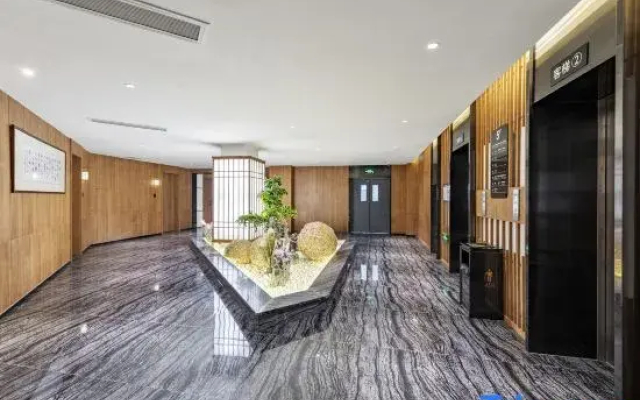 Yiqi Hotel