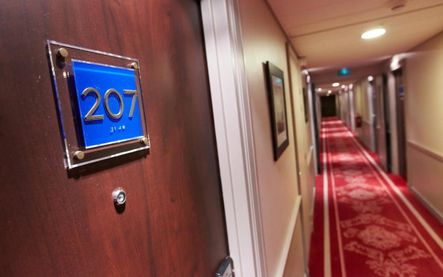 Golden Tulip CDG Airport Villepinte