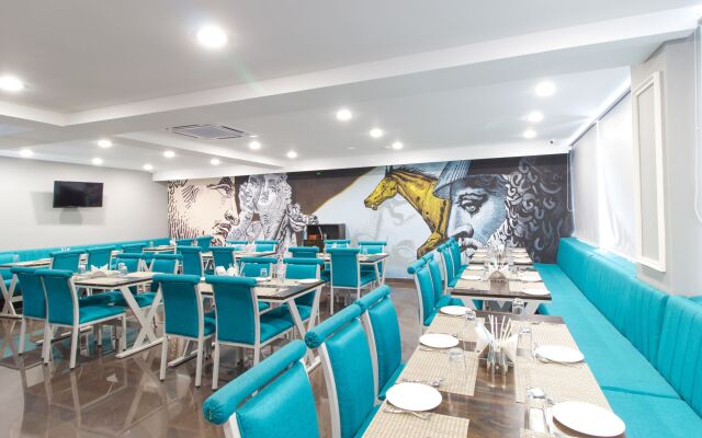 Hotel Golden Leaves By OYO Rooms