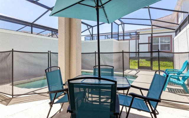 ChampionsGate 4BR 3BA Townhome