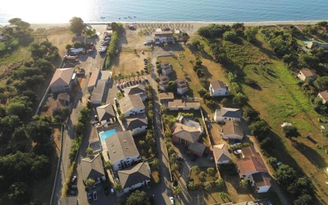 Appart T2 de 40m2 pieds dans l'eau + piscine