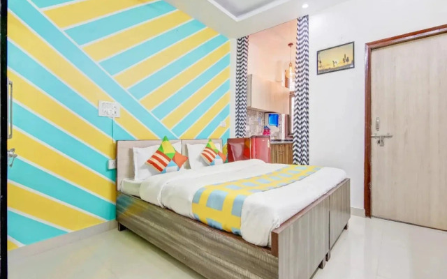 OYO Home 28827 Design Studio Huda City Center