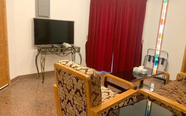 OYO 153 Qurum Heights Hotel