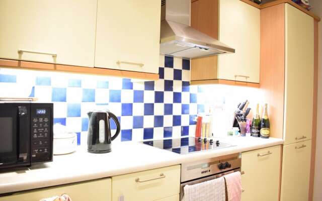 2 Bedroom Flat in Central London